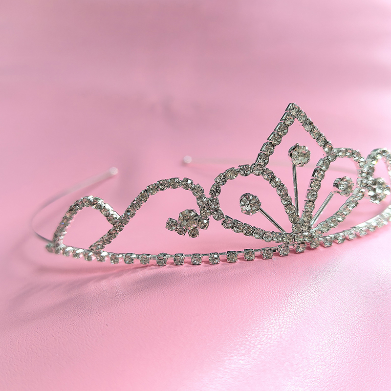 Wedding Shop - تاج زفاف فضي اللون مرصع بالأحجار