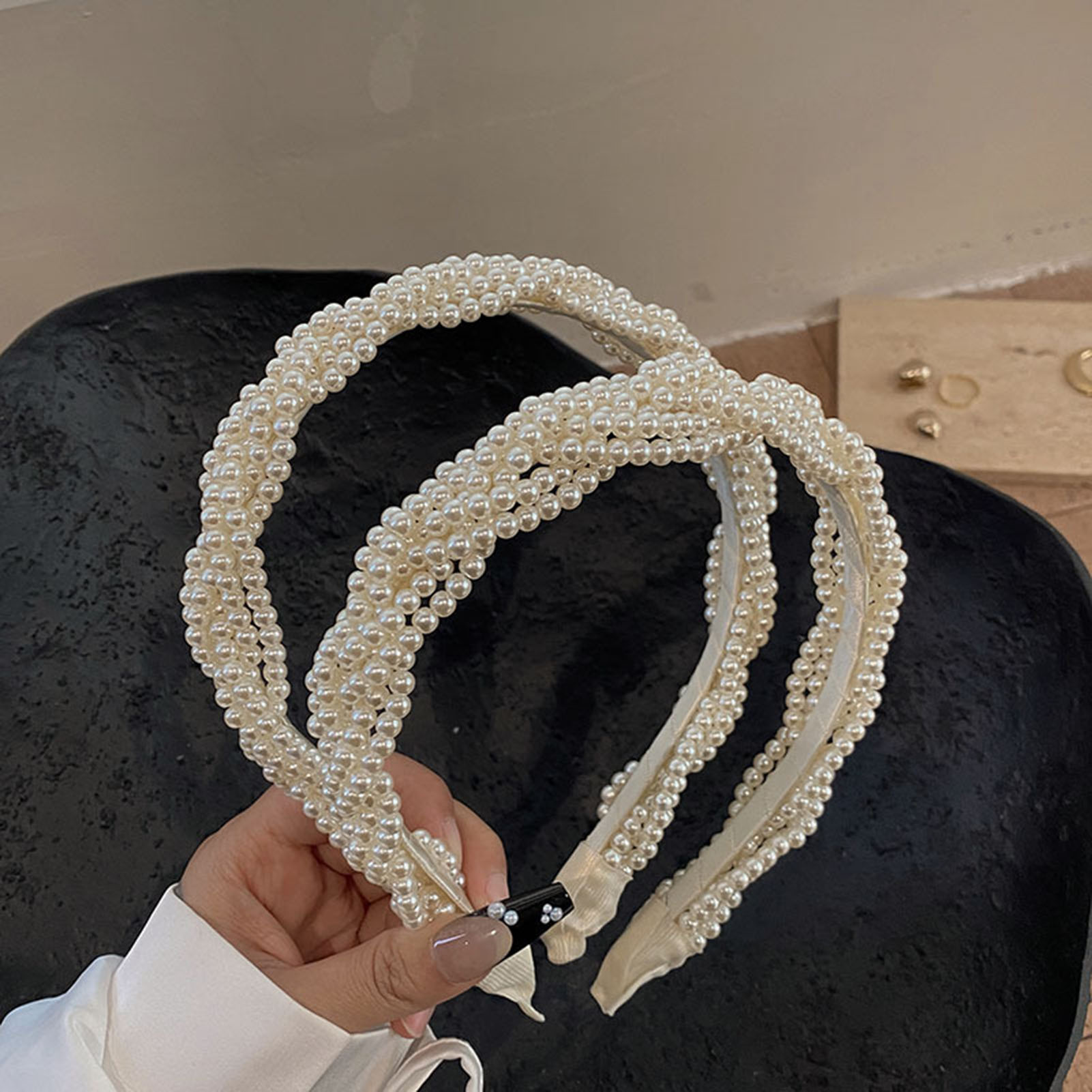Wedding Supply Store - عصابة رأس أنيقة من اللؤلؤ للنساء،
