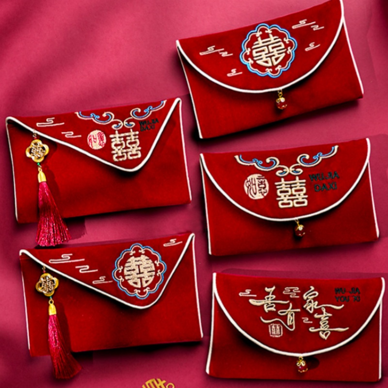 حقيبة مخملية بتصميم شرابة، مطر - مراجعة Wedding Envelopes وسعره