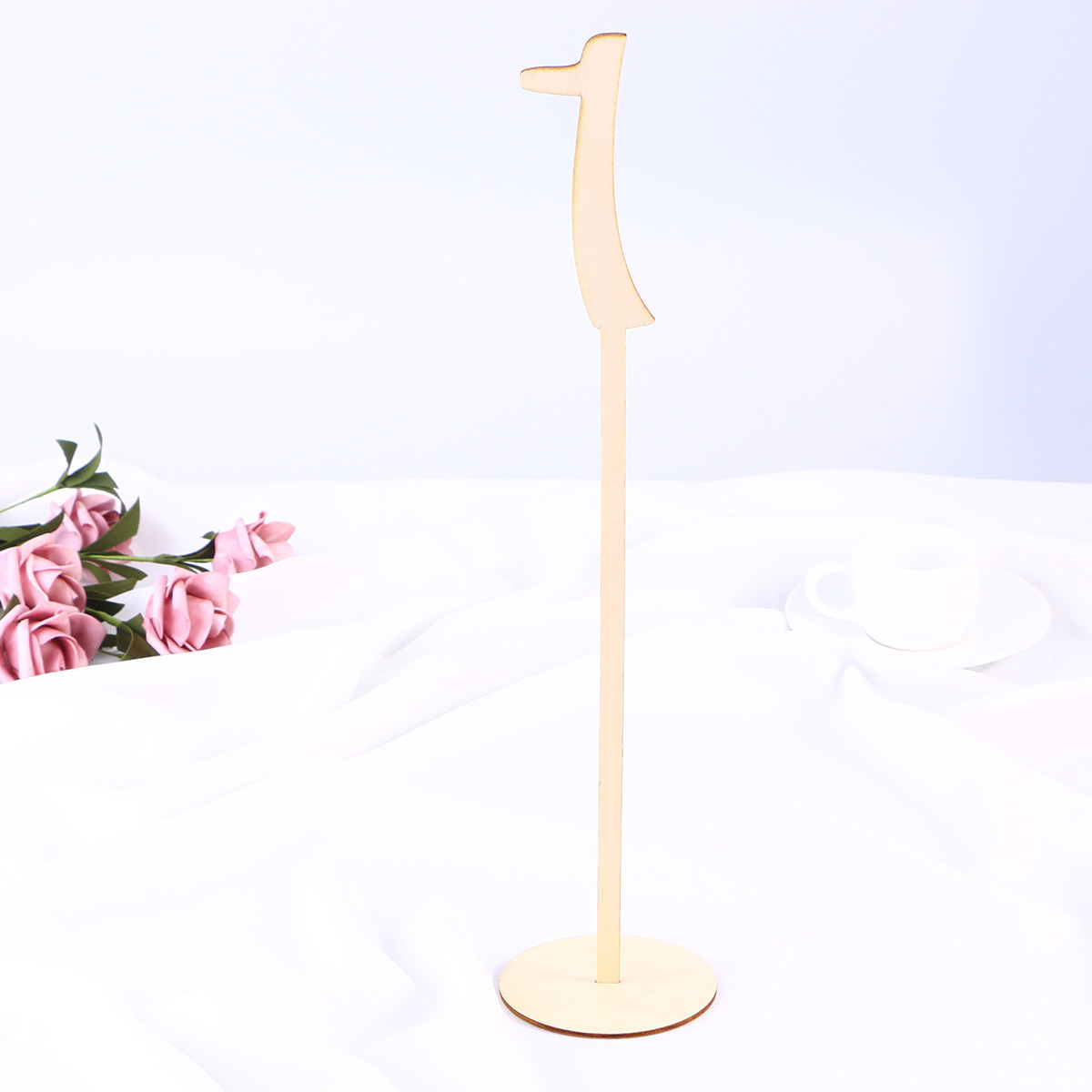 مجموعة أرقام طاولات خشبية فاخر - مراجعة Wedding Solution وسعره