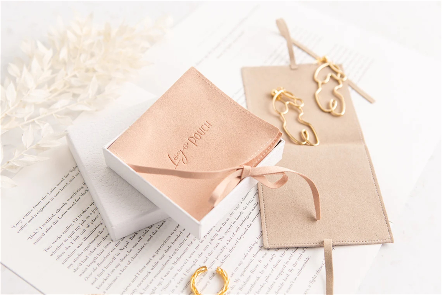 5 قطع من حقيبة هدايا مجوهرات ك - مراجعة Wedding Solution وسعره