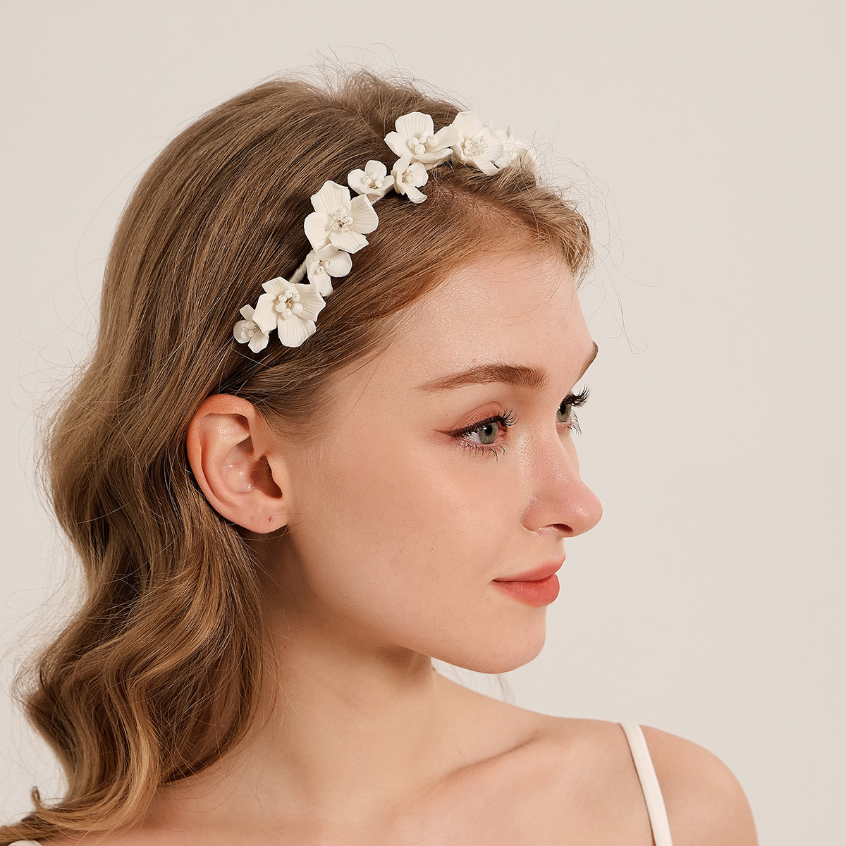 Efily العروس زهرة بيضاء الشعر  - مراجعة Wedding Supply Store وسعره